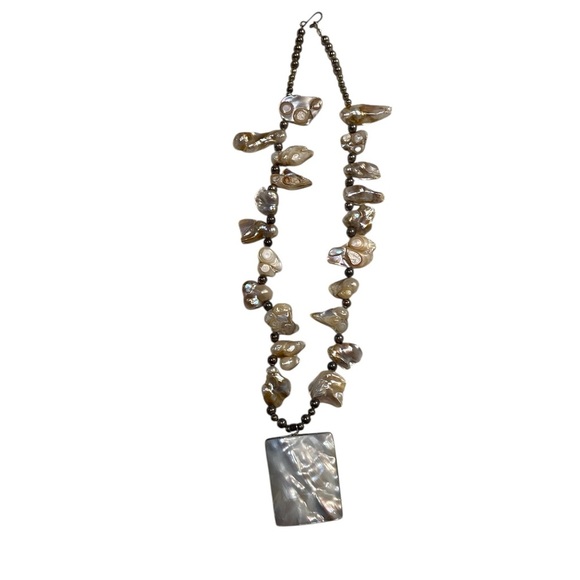 Bundle Jewelry Necklaces & Earrings Set of 5 Pieces - Picture 4 of 11